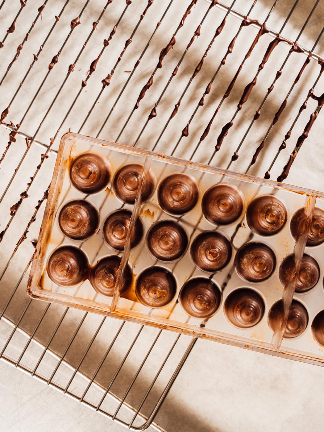 Studio-Hrastar-Pralines-by-Starkl-Making-6