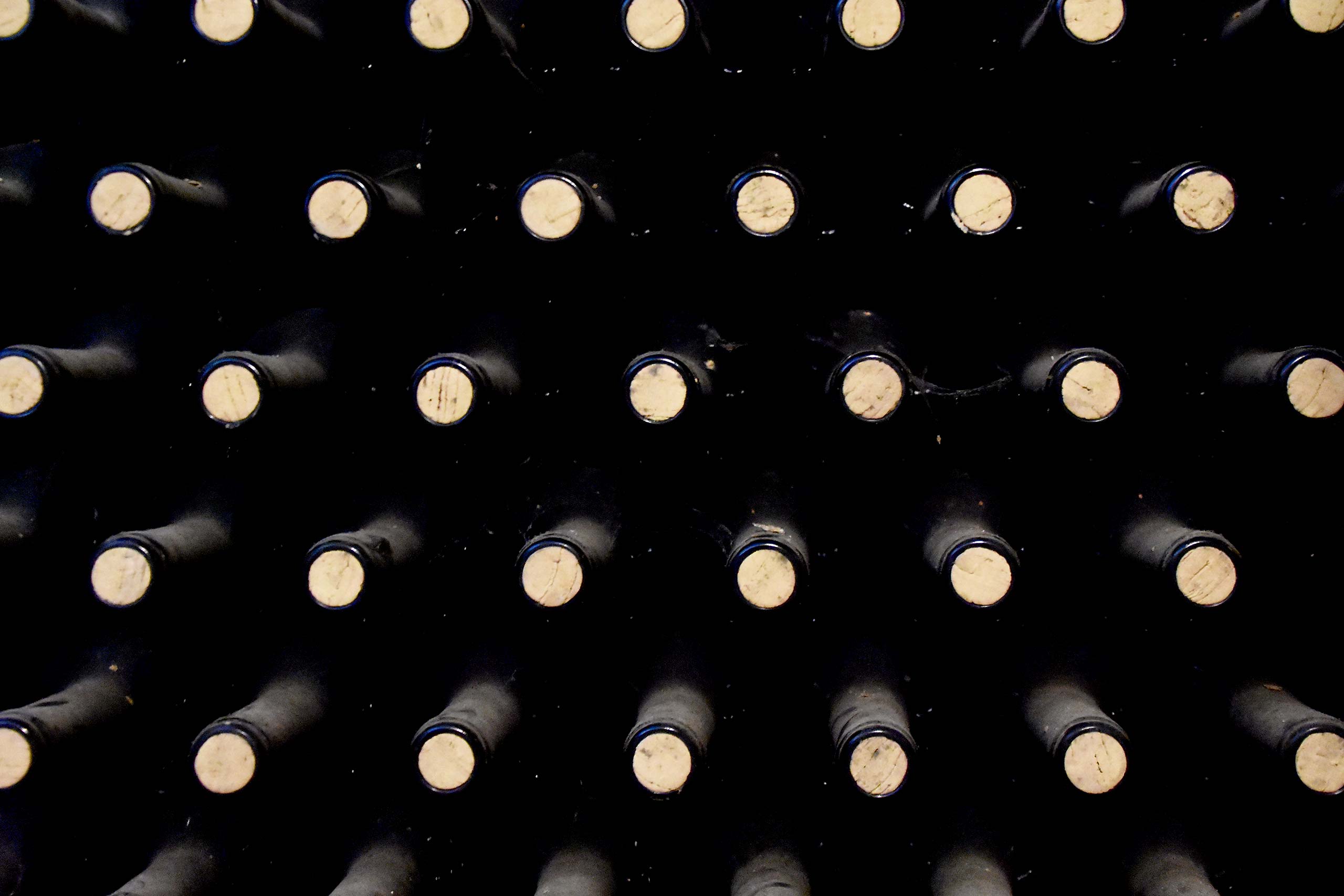 Studio-Hrastar-AH-1972-Bottles