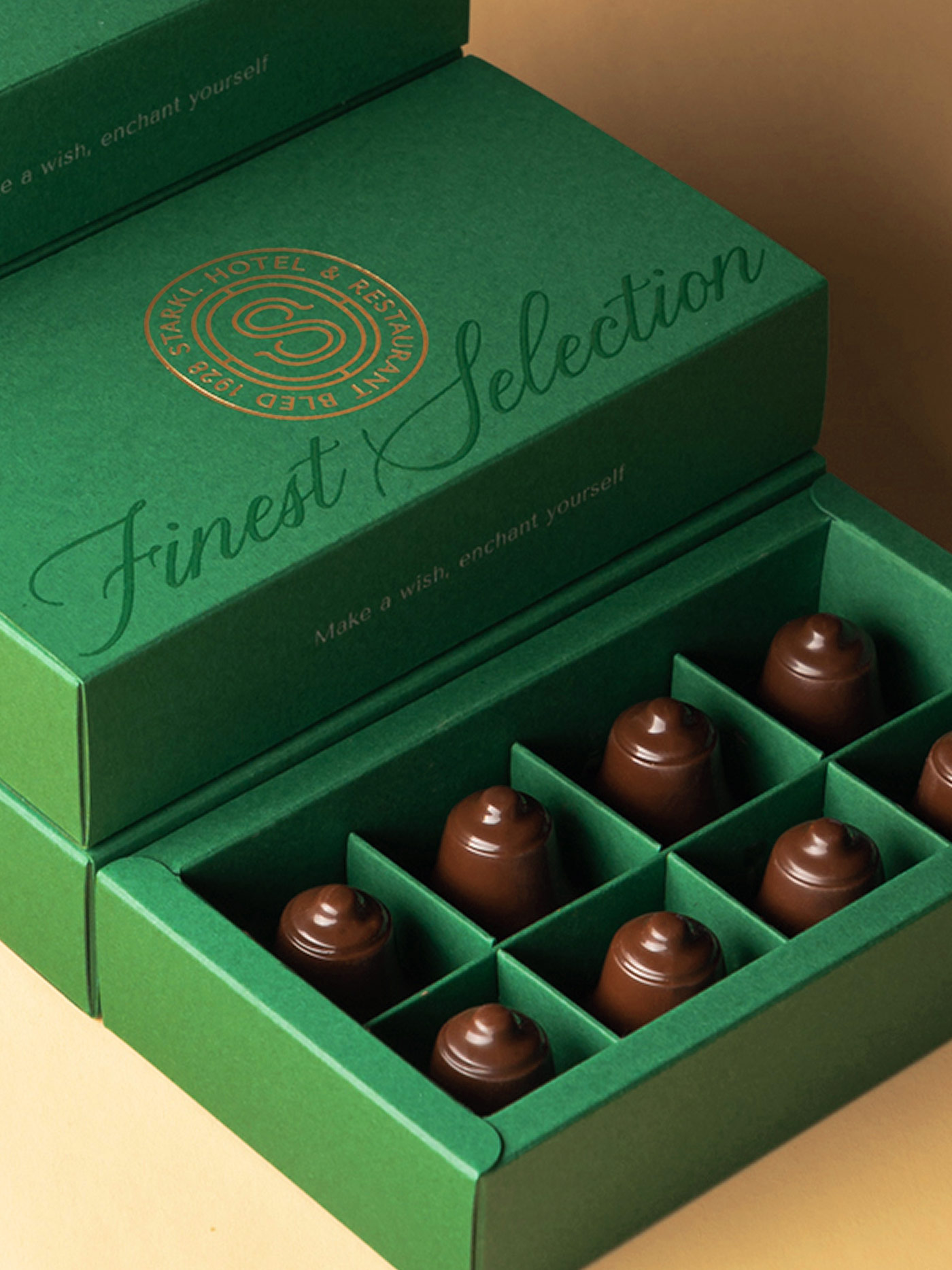 Studio-Hrastar-Pralines-by-Starkl-Box-Detail-04