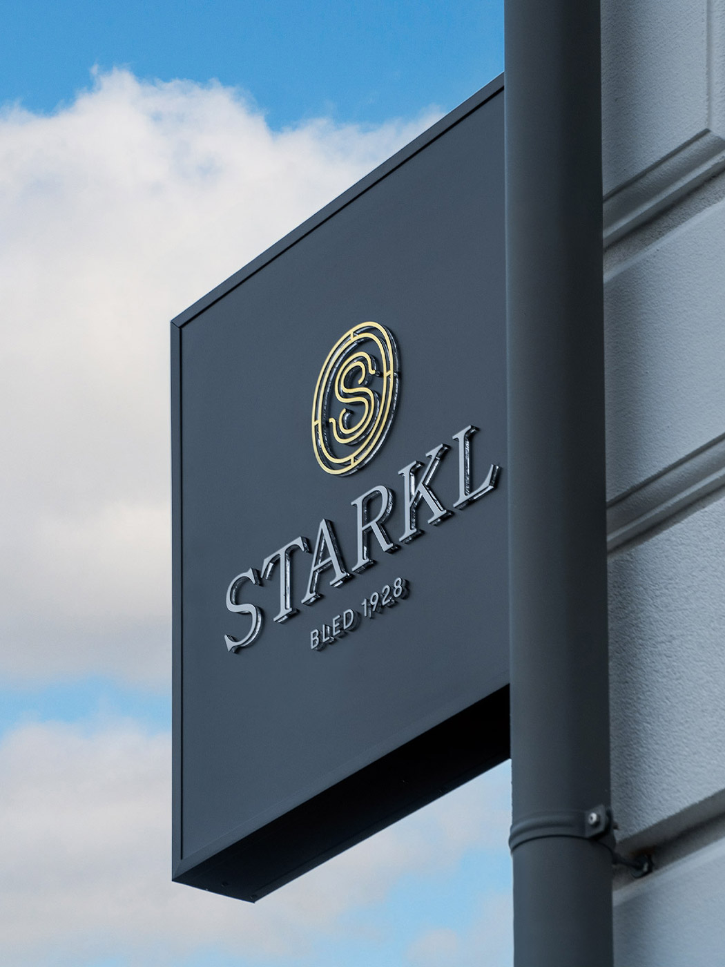Studio-Hrastar-Starkl-Signage-Outdoor-3